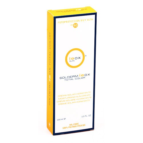 Ioox solderm total color SPF40 100ml Imagen de Ioox solderm total color SPF40 100ml